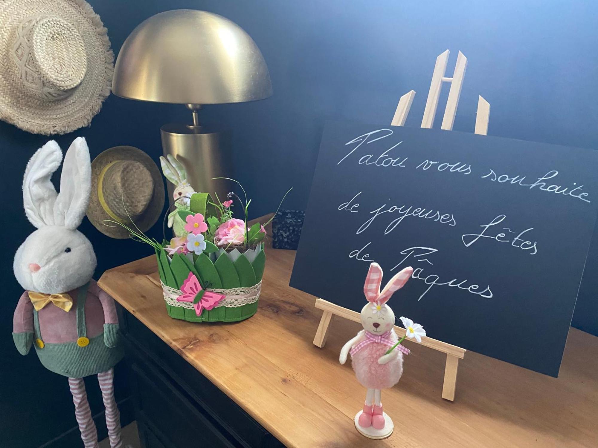 Chez Patou Bed & Breakfast ลาวาล ภายนอก รูปภาพ